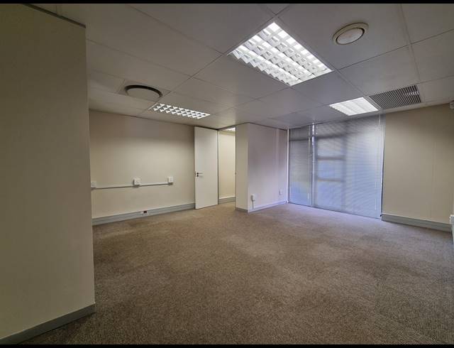 102M² OFFICE RENTED IN CENTURY CITY